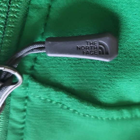 𝐭𝐡𝐞 𝐧𝐨𝐫𝐭𝐡 𝐟𝐚𝐜𝐞 𝐟𝐥𝐞𝐜𝐜𝐞 𝐰𝐚𝐭𝐞𝐫𝐩𝐫𝐨𝐨𝐟 - Picture 5 of 5